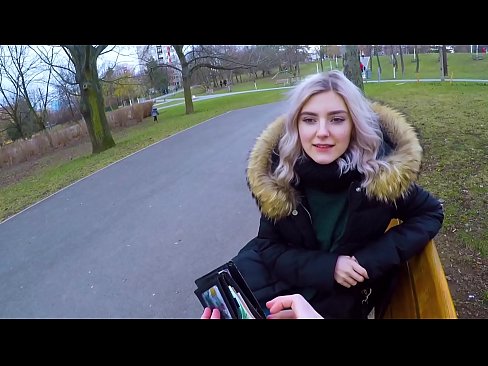 ❤️ Sluk 'n vreemdeling se warm kom vir geld - blowjob in the park deur Eva Elfie ☑ Anale video op af.yourxxxvideos.ru ️❤